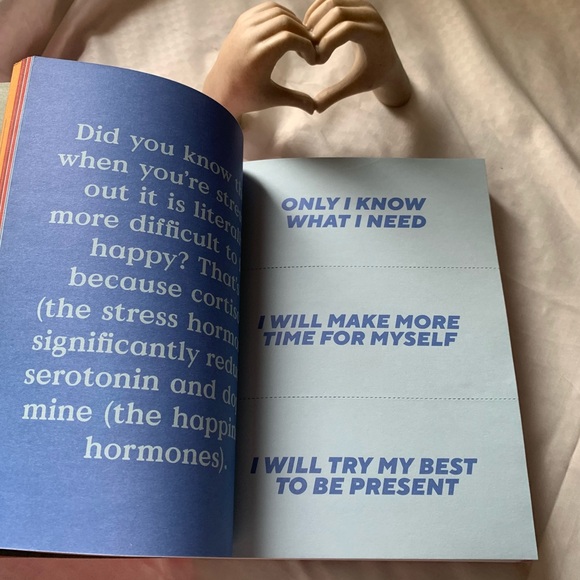 ୨୧ ･ﾟ✧ Feel Your Best For Personal Growth Book - Picture 5 of 8